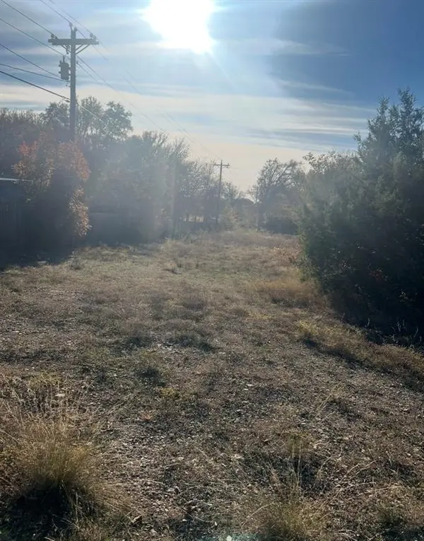 2605 S Oak Trail, Granbury, TX 76048