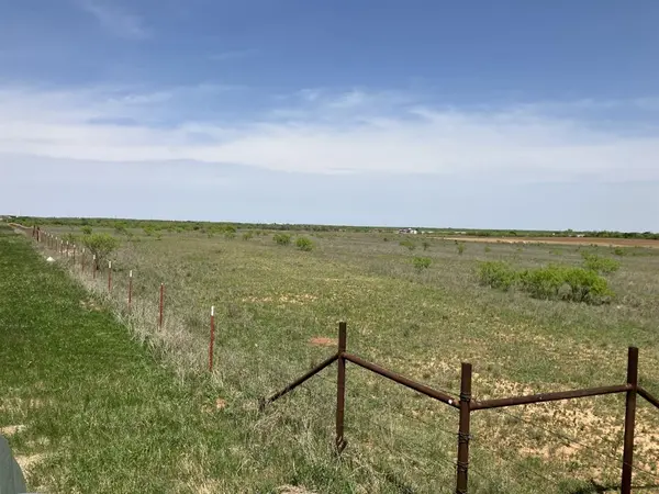 422 St Highway, Seymour, TX 76380