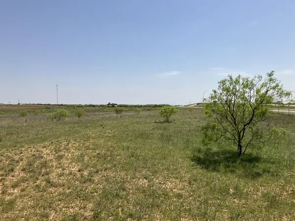 422 St Highway, Seymour, TX 76380