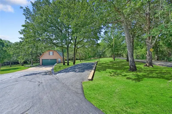 570 Roy Ayres Road, Bells, TX 75414