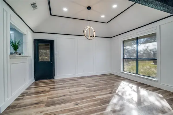 1502 Knob Hill Drive, Garland, TX 75043