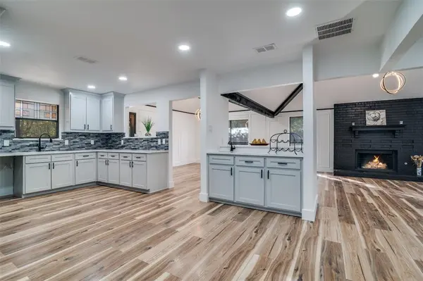 1502 Knob Hill Drive, Garland, TX 75043