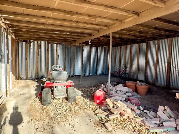 2007 Avenue E, Cisco, TX 76437