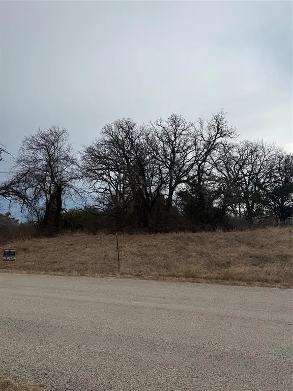 5905 Arrowhead Drive, Granbury, TX 76048