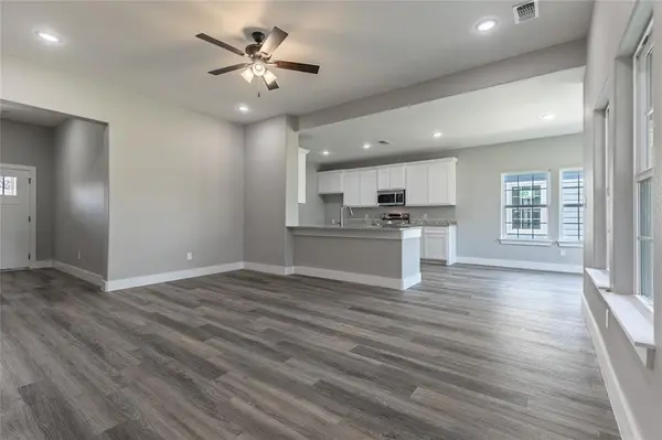 1219 S Montgomery Street, Sherman, TX 75090