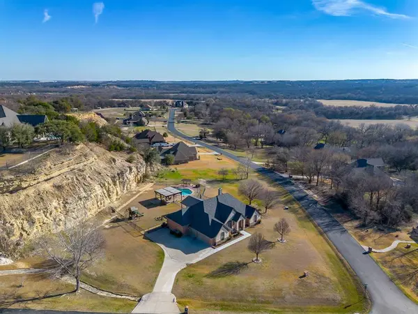 6931 La Cantera Drive, Fort Worth, TX 76108