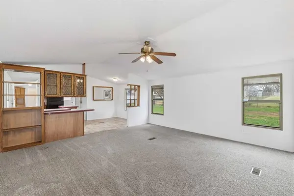 608 4th Street, Blanket, TX 76432