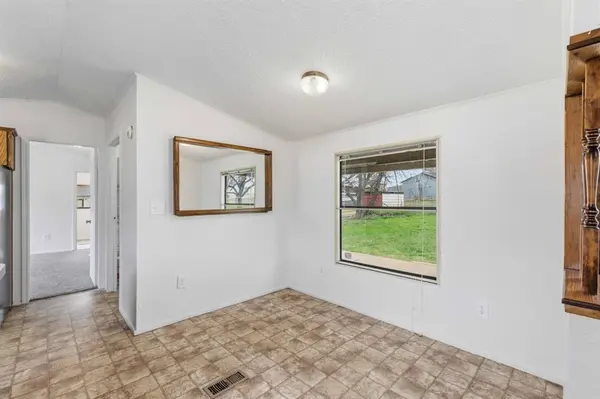 608 4th Street, Blanket, TX 76432