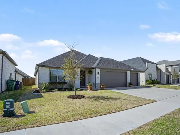 464 Sugarlands Drive, Waxahachie, TX 75165