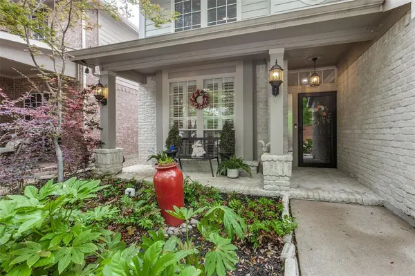 2148 Ash Grove Way, Dallas, TX 75228