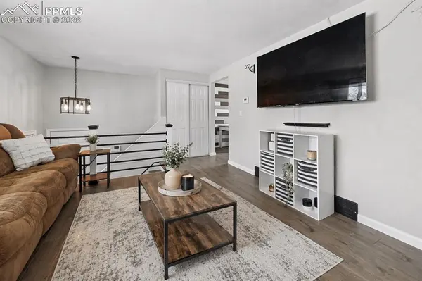 1690 River DR, Fountain, CO 80817