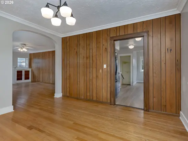 7825 N WILLAMETTE BLVD, Portland, OR 97203