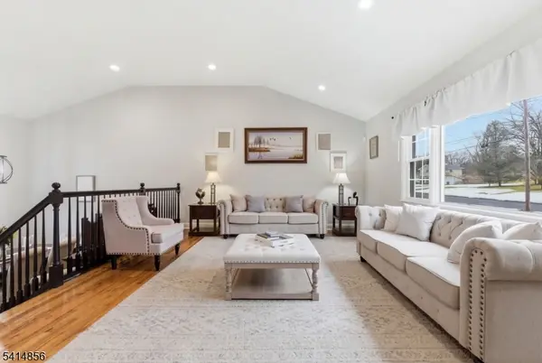 61 Queen Anne Dr, Bernards Twp., NJ 07920