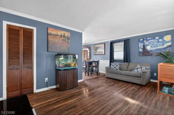 77 W Arthur Pl, Woodbridge Twp., NJ 08830