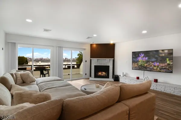 300 Gorge Rd #36, Cliffside Park Boro, NJ 07010