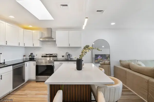 300 Gorge Rd #36, Cliffside Park Boro, NJ 07010