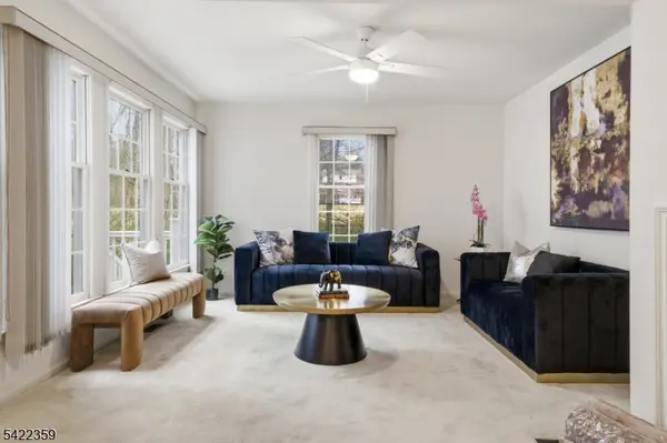 14 Arthurs Court, Berkeley Heights Twp., NJ 07922