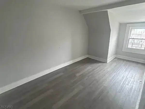 48-50 Cedar Ave #3, Newark City, NJ 07106