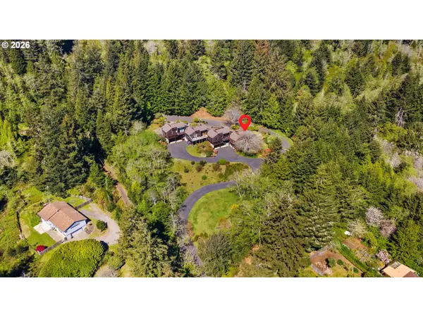 1310 INGERSOLL ST, Coos Bay, OR 97420