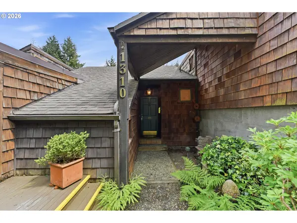 1310 INGERSOLL ST, Coos Bay, OR 97420