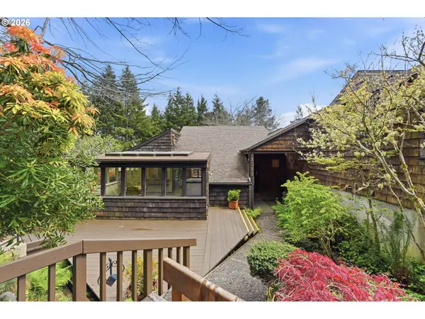 1310 INGERSOLL ST, Coos Bay, OR 97420