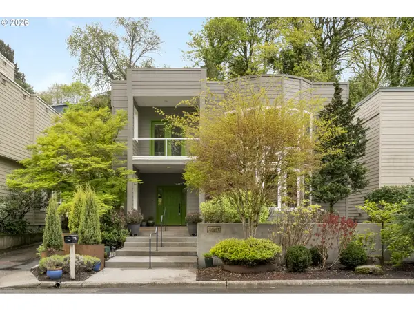 3016 SE BERKELEY PL, Portland, OR 97202