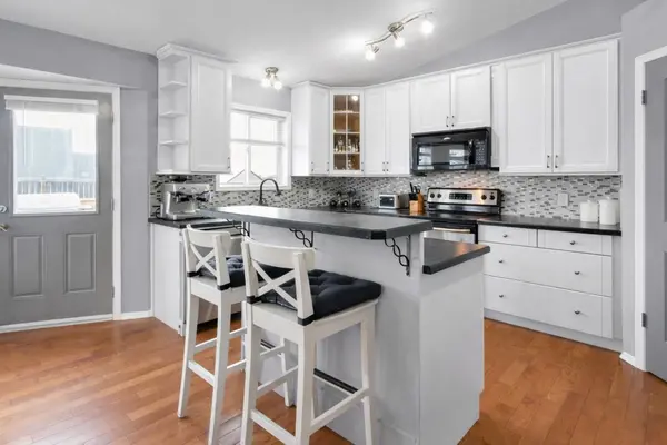 230 Aspen Creek CRES, Strathmore, AB T1P 1X8