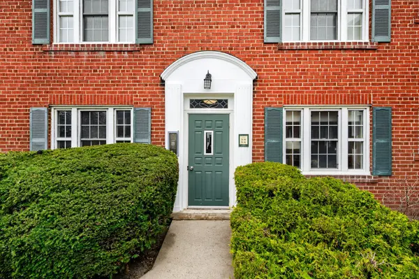 1365 Bayview AVE #L03, Toronto C11, ON M4G 3A5