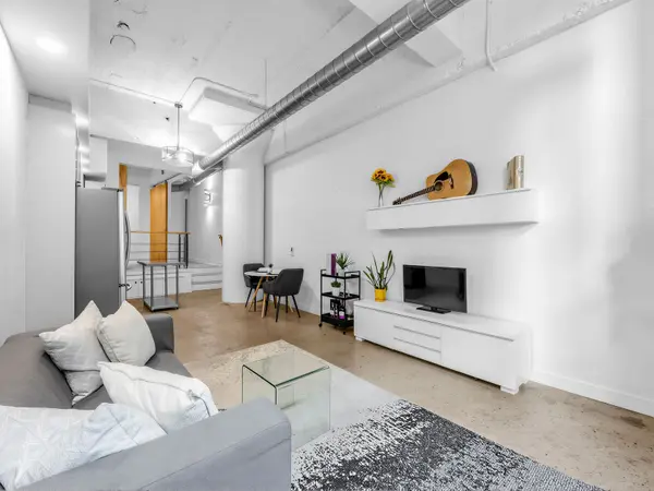 155 Dalhousie ST #531, Toronto C08, ON M5B 2P7