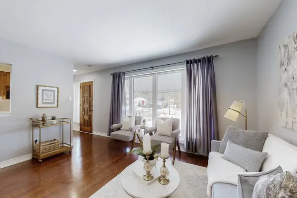 116 Lord Roberts DR, Toronto E08, ON M1K 3W8