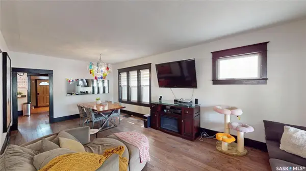 2161 CAMERON STREET, Regina, SK S4T 2V7