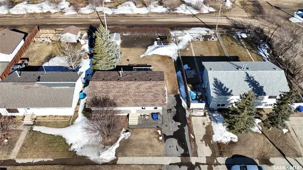 102 Government ROAD, Davidson, SK S0G 1A0