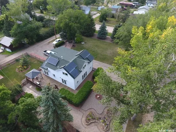 106 2nd STREET E, Dinsmore, SK S0L 0T0