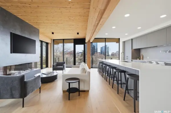 212 Saskatchewan CRESCENT #301, Saskatoon, SK S7N 0X6