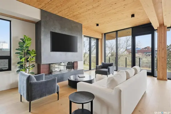 212 Saskatchewan CRESCENT #301, Saskatoon, SK S7N 0X6