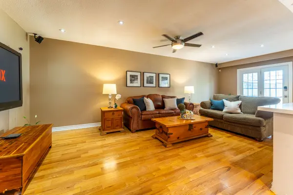 2605 Lundene RD, Mississauga, ON L5J 3Y8