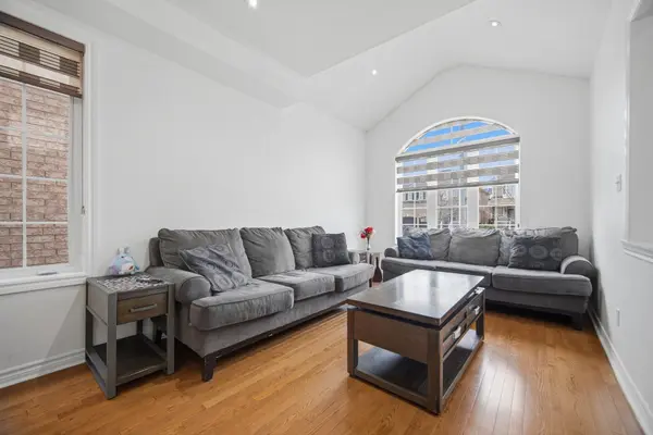 56 IRON BLOCK DR, Brampton, ON L7A 0J1