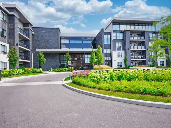 3170 Erin Mills Pkwy #131, Mississauga, ON L5L 0B6