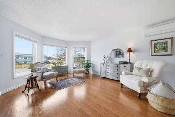 20 Argyle CRES, Prince Edward County, ON K0K 2T0