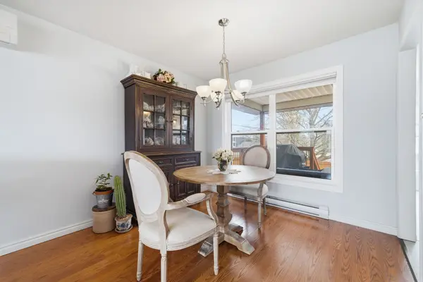 20 Argyle CRES, Prince Edward County, ON K0K 2T0