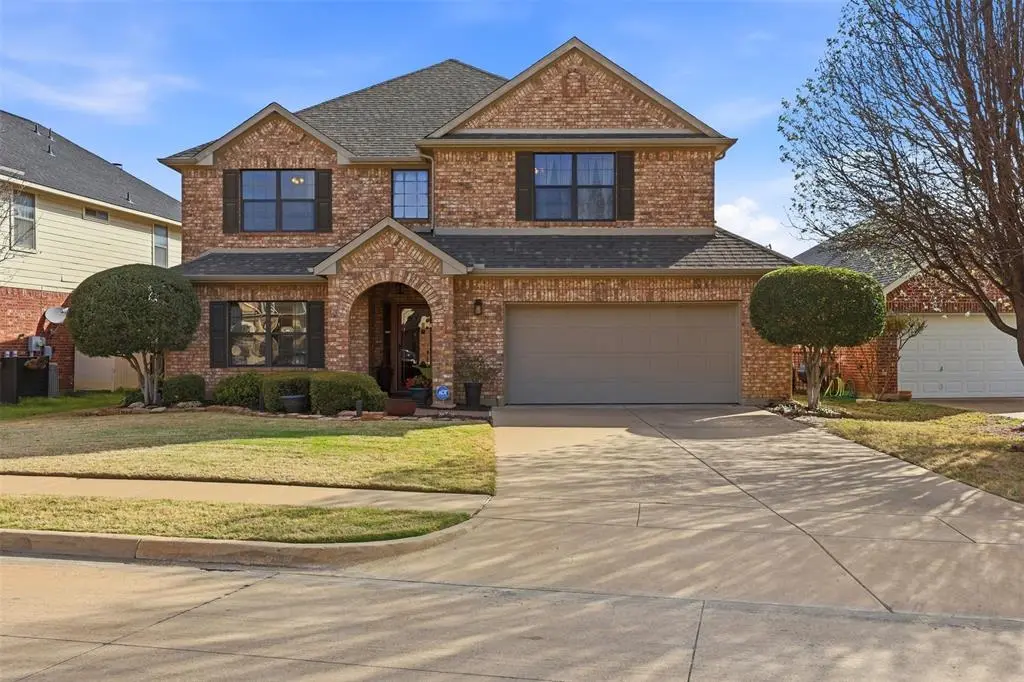 3017 Shoreline Drive, Burleson, TX 76028
