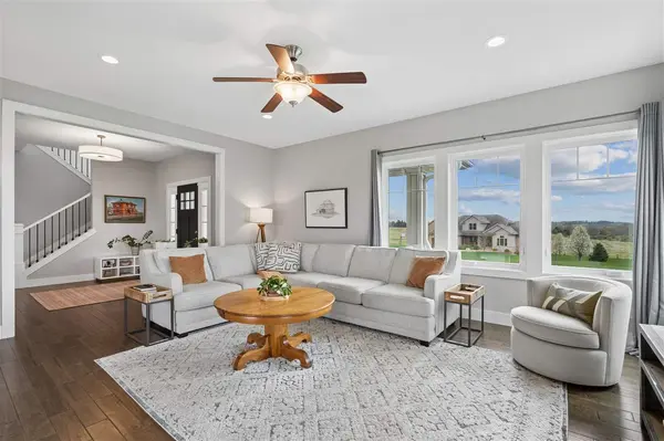 3960 Macbride Pl NE, Solon, IA 52333