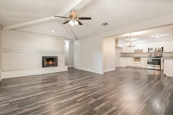 1017 Westminster Lane, Garland, TX 75040