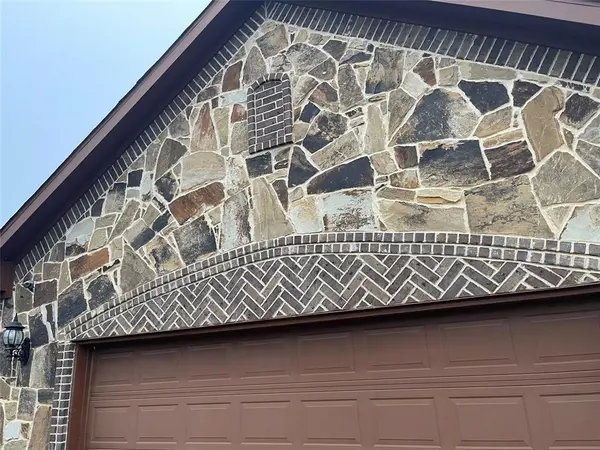 225 S Overlook Drive, Red Oak, TX 75154