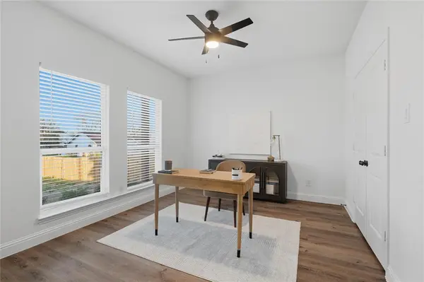 1404 Strickland Street, Dallas, TX 75216