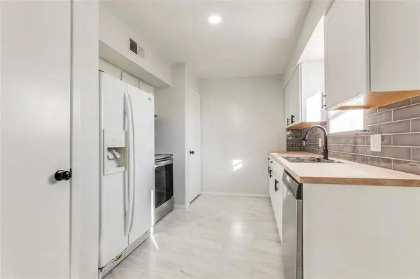 323 Towne House Lane, Richardson, TX 75081