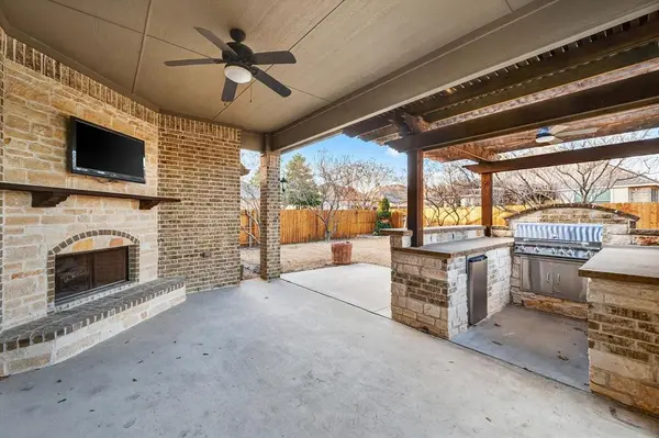 1109 Alexander Court, Midlothian, TX 76065