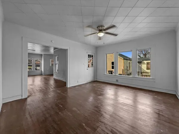 817 Marion Avenue, Fort Worth, TX 76104