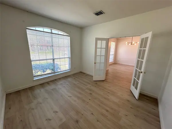 6401 Richmond Court, Rowlett, TX 75089