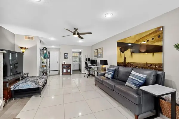 2535 Wedglea Drive #114, Dallas, TX 75211